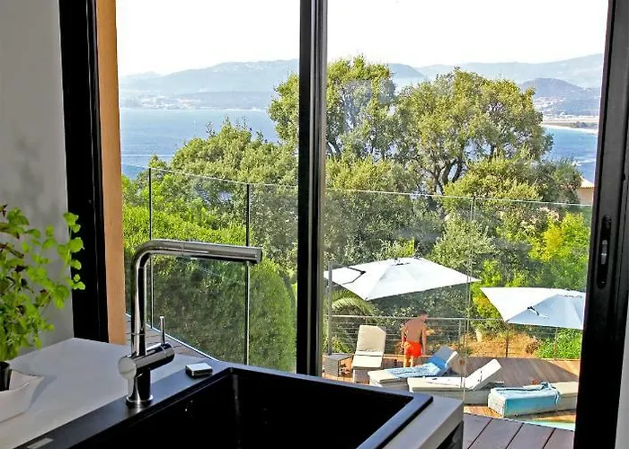 Villa Vue Mer, Piscine Chauffee, Tennis Porticcio (Corsica)