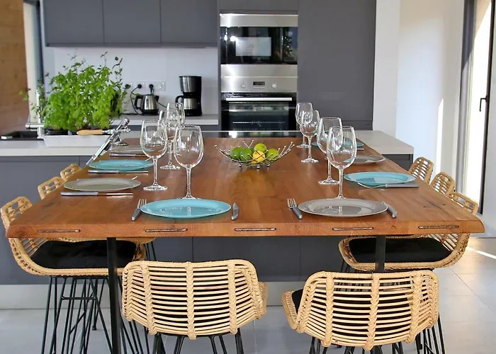 Vue Mer, Piscine Chauffee, Tennis Porticcio (Corsica)