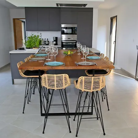 Βίλα Vue Mer, Piscine Chauffee, Tennis