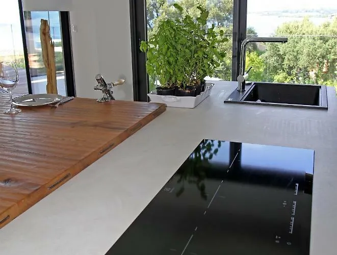 Vue Mer, Piscine Chauffee, Tennis 别墅 *