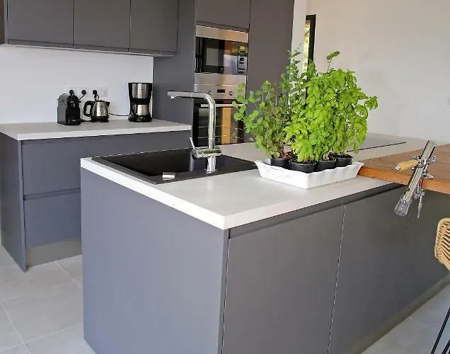 Vue Mer, Piscine Chauffee, Tennis 别墅 波尔蒂乔